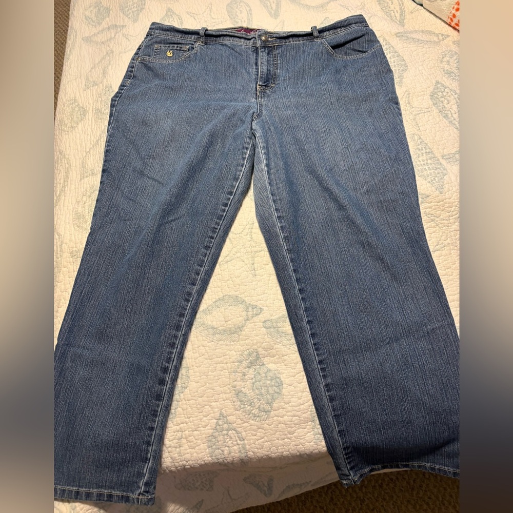 Gloria Vanderbilt jeans Size 18w short